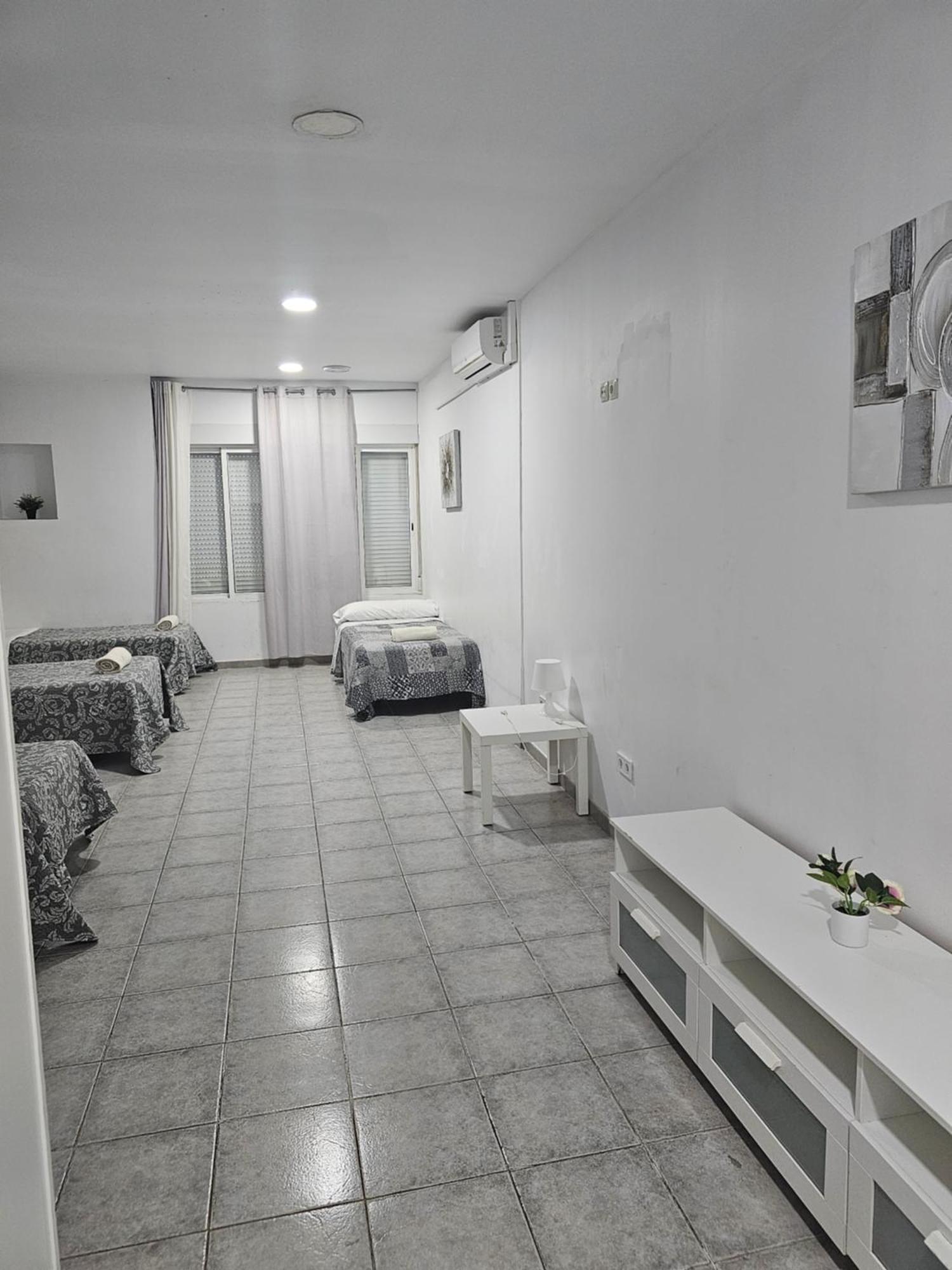 Mhrosa Hotell Valencia Exteriör bild